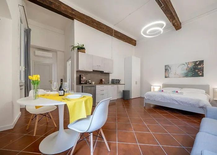 Ghirlandina - Fantastico Loft In Centro Citta